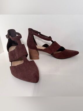 Mi Suede Pointed Block Heel Sandals in Dark Brown
